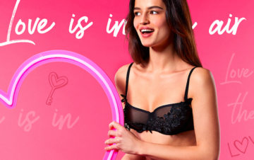VALENTINE COLLECTION: WEAR THE LOOK OF LOVE